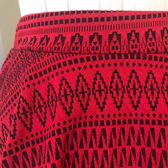 Red Patterned Skater Skirt - Picture 4 of 6